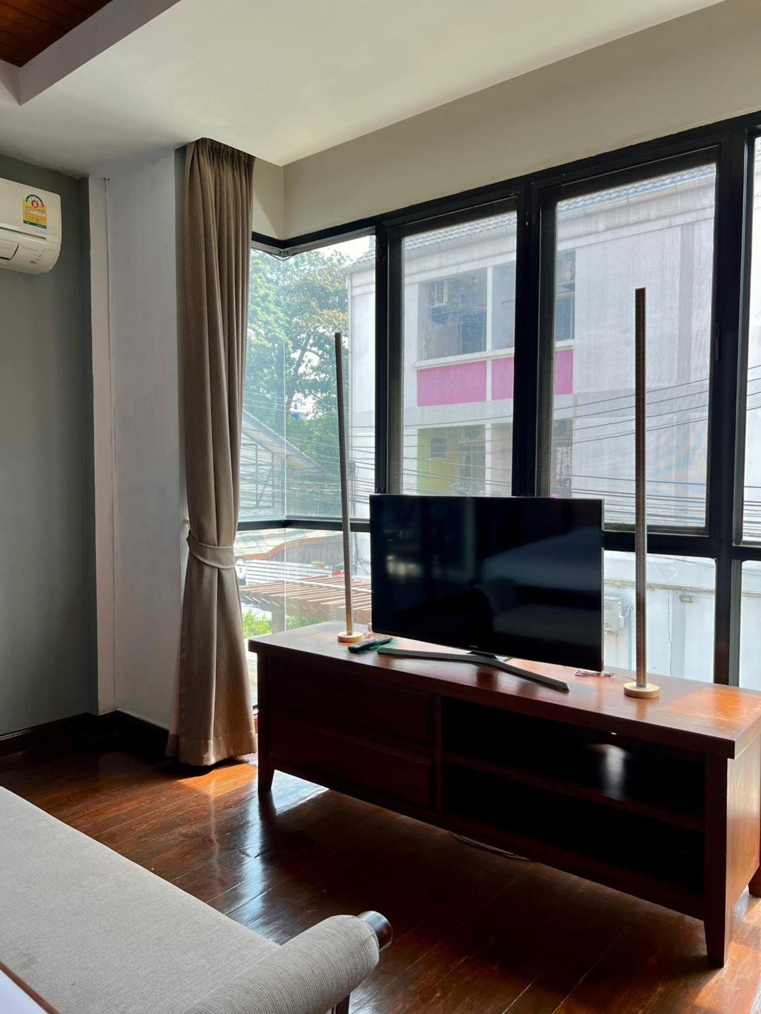 Yotaka Bangkok Hotel Esterno foto
